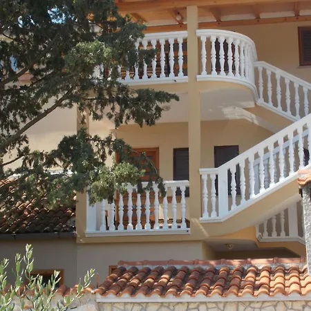 Zeljka Mit Terrasse By Interhome Appartement *