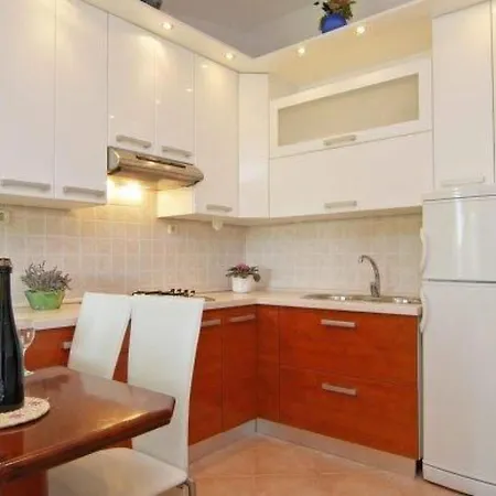 Zeljka Mit Terrasse By Interhome Appartement Pakoštane