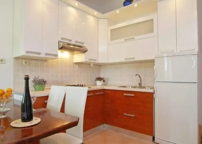 Zeljka Mit Terrasse By Interhome Apartman Pakostane